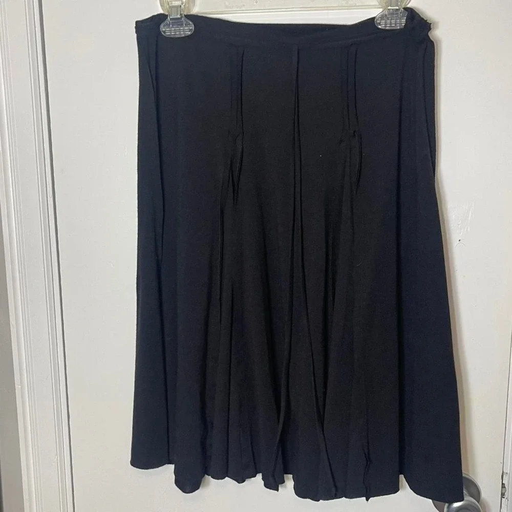 vintage paper tag Black pleated midi skirt with elastic waistband - Picture 3 of 7